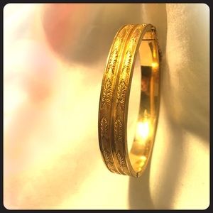 Antique Dunn Bros Bracelet in fabulous condition!